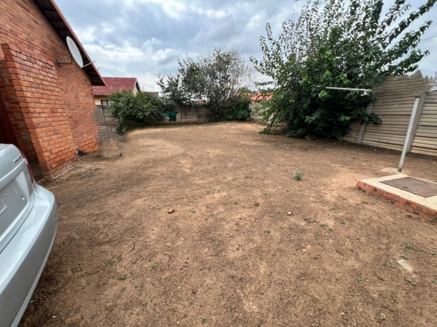 3 Bedroom Property for Sale in Lourierpark Free State